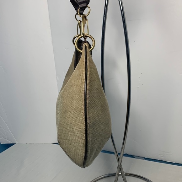 Gucci sherry line handbag. - Picture 3 of 16